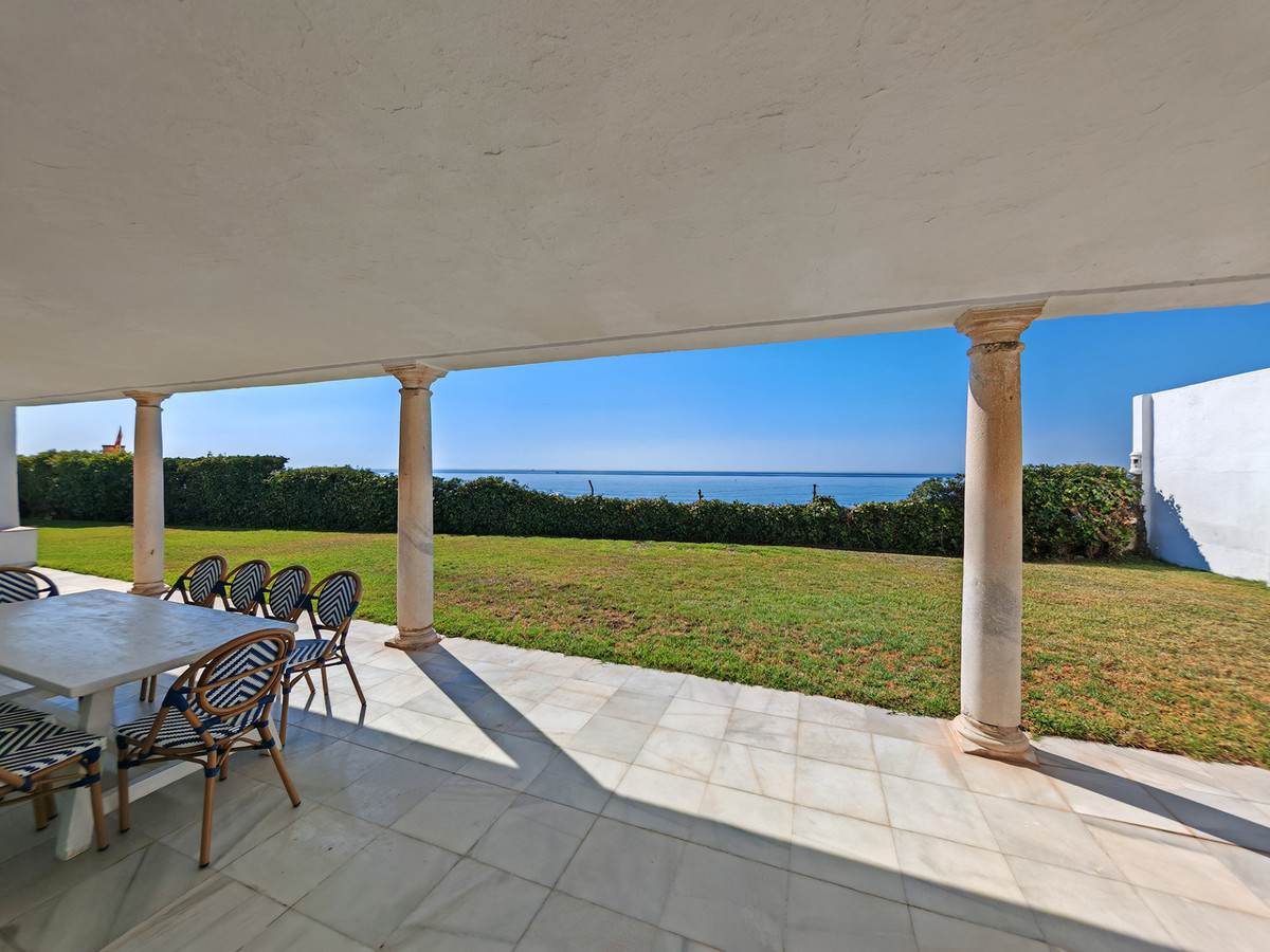 DP-12-R5432416-21 Villa for sale in Guadalmina Baja