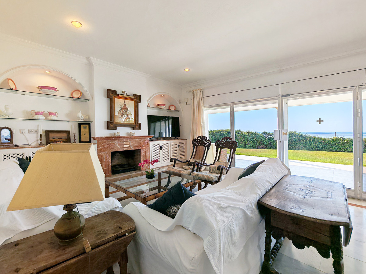 DP-12-R5432416-3 Villa for sale in Guadalmina Baja