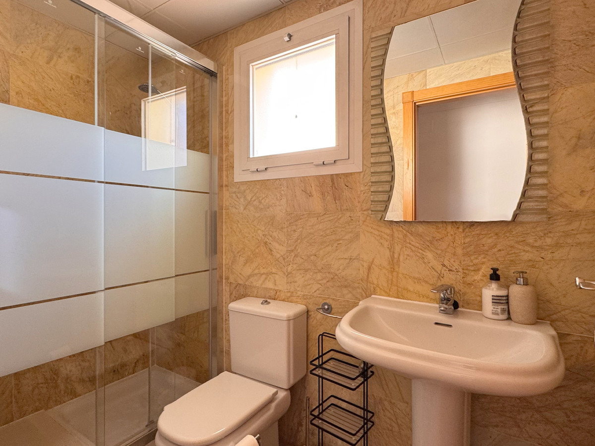 DP-12-R5436127-8 Penthouse for sale in Benalmadena