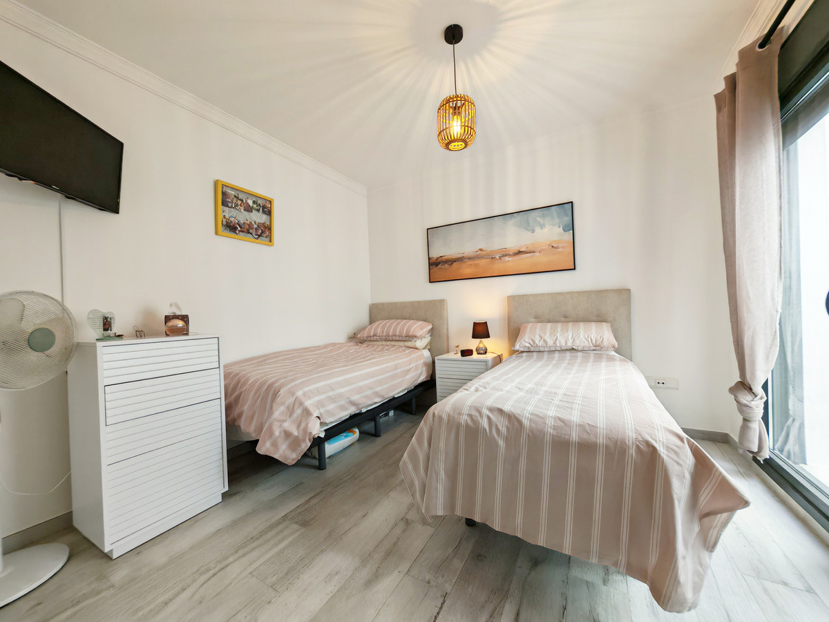 DP-12-R5447125-16 Townhouse for sale in Elviria
