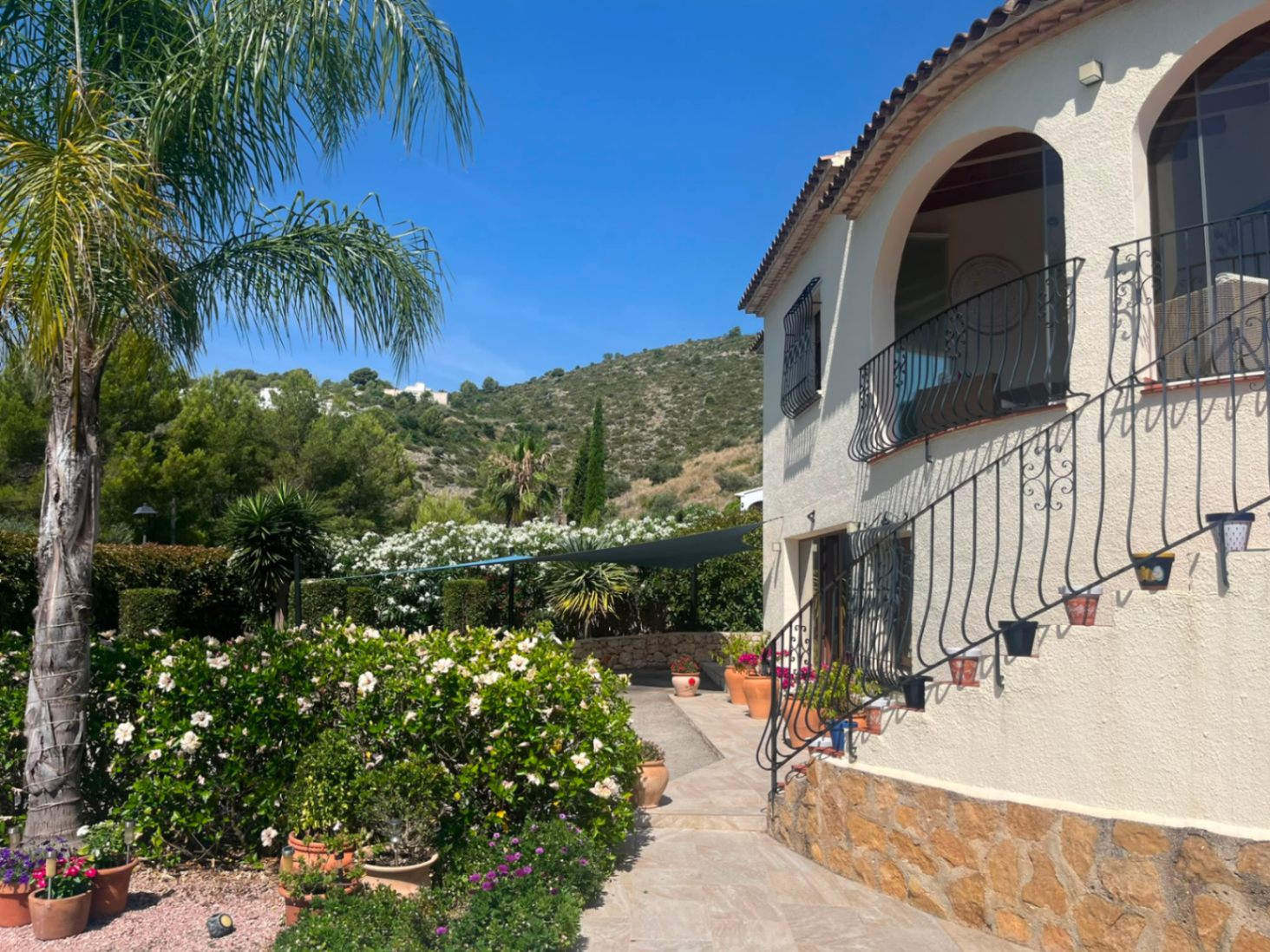 Villa for sale in Alcalalí