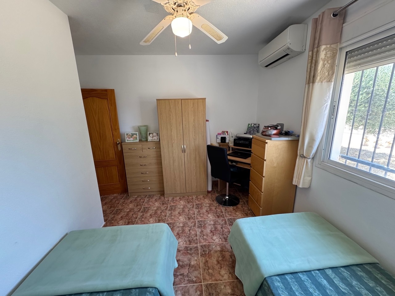 Villa for sale in Cantoria