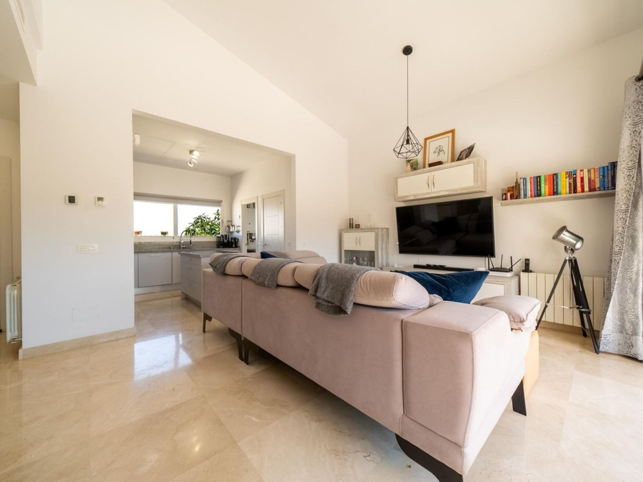 DP-17-E332-10 Villa for sale in Coin