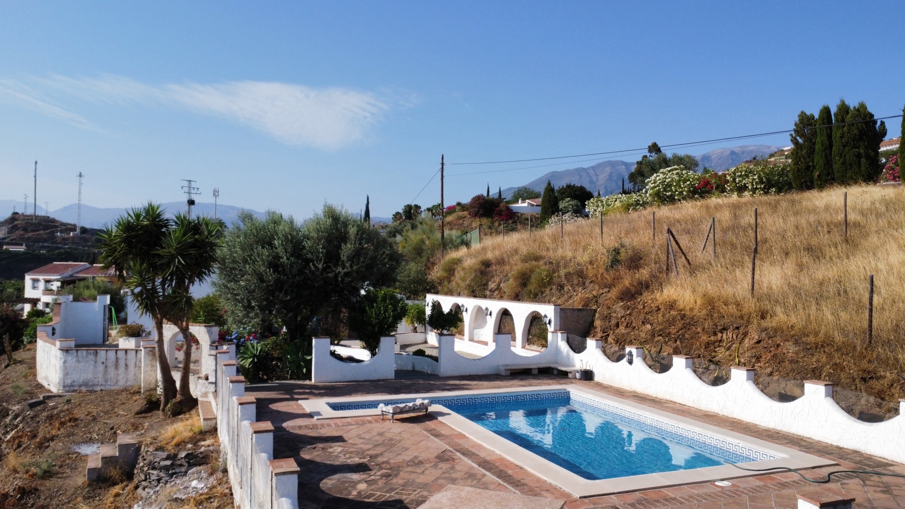 Villa for sale in La Viñuela