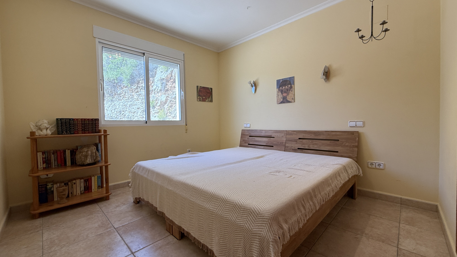 Villa for sale in Pego