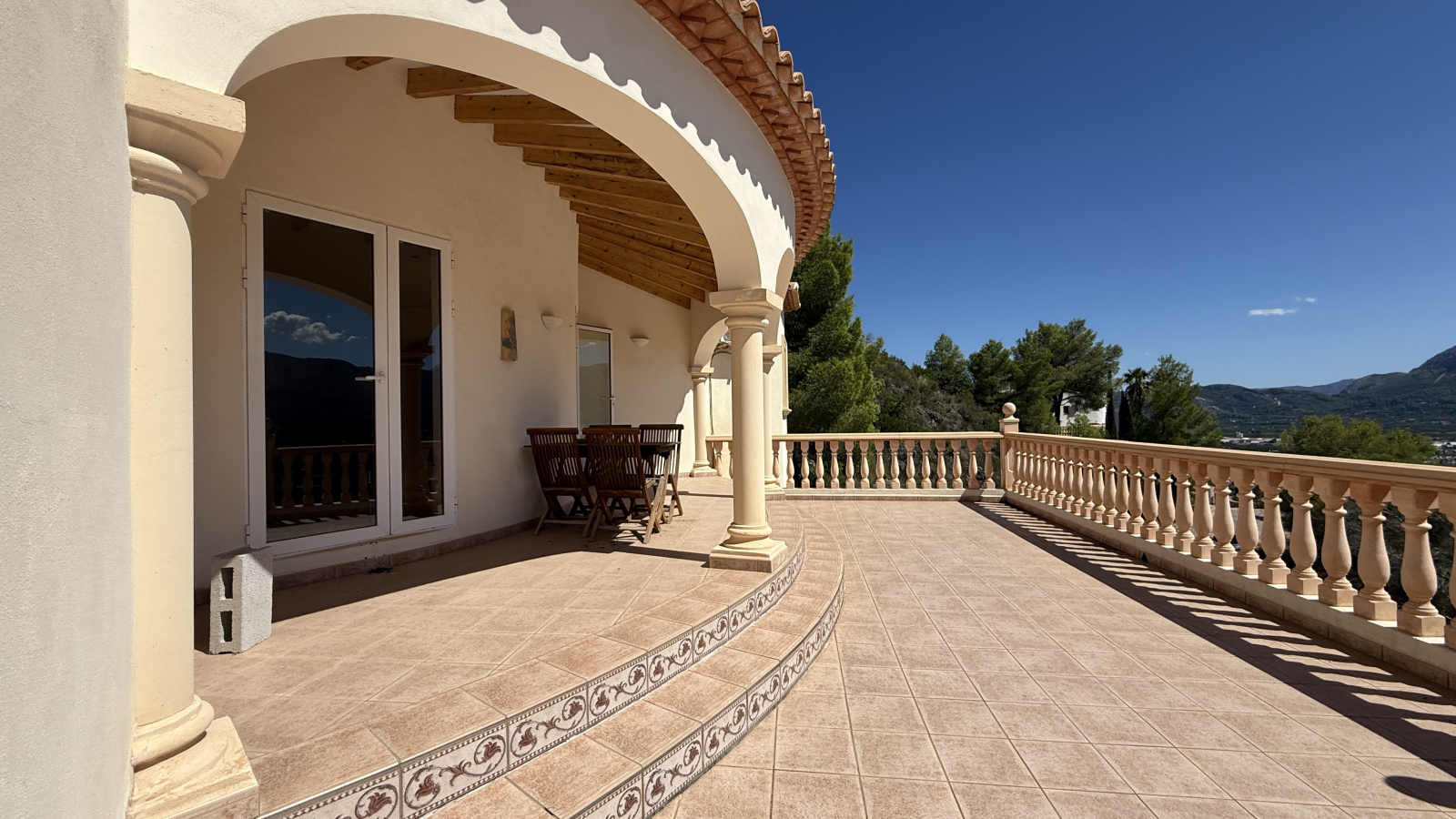 Villa for sale in Pego
