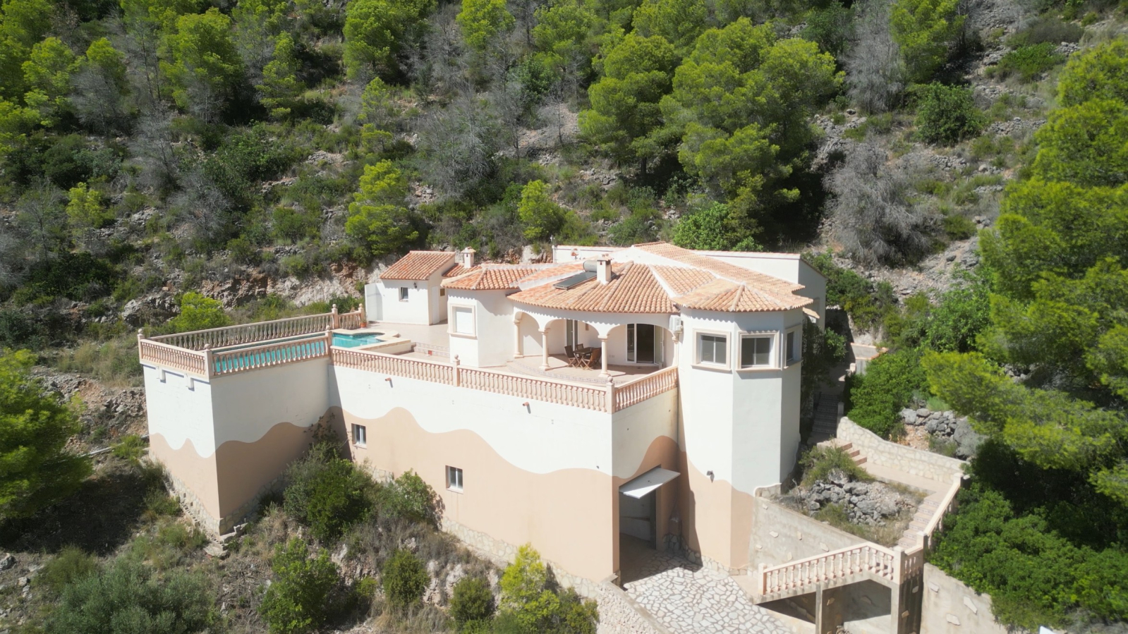 Villa for sale in Pego