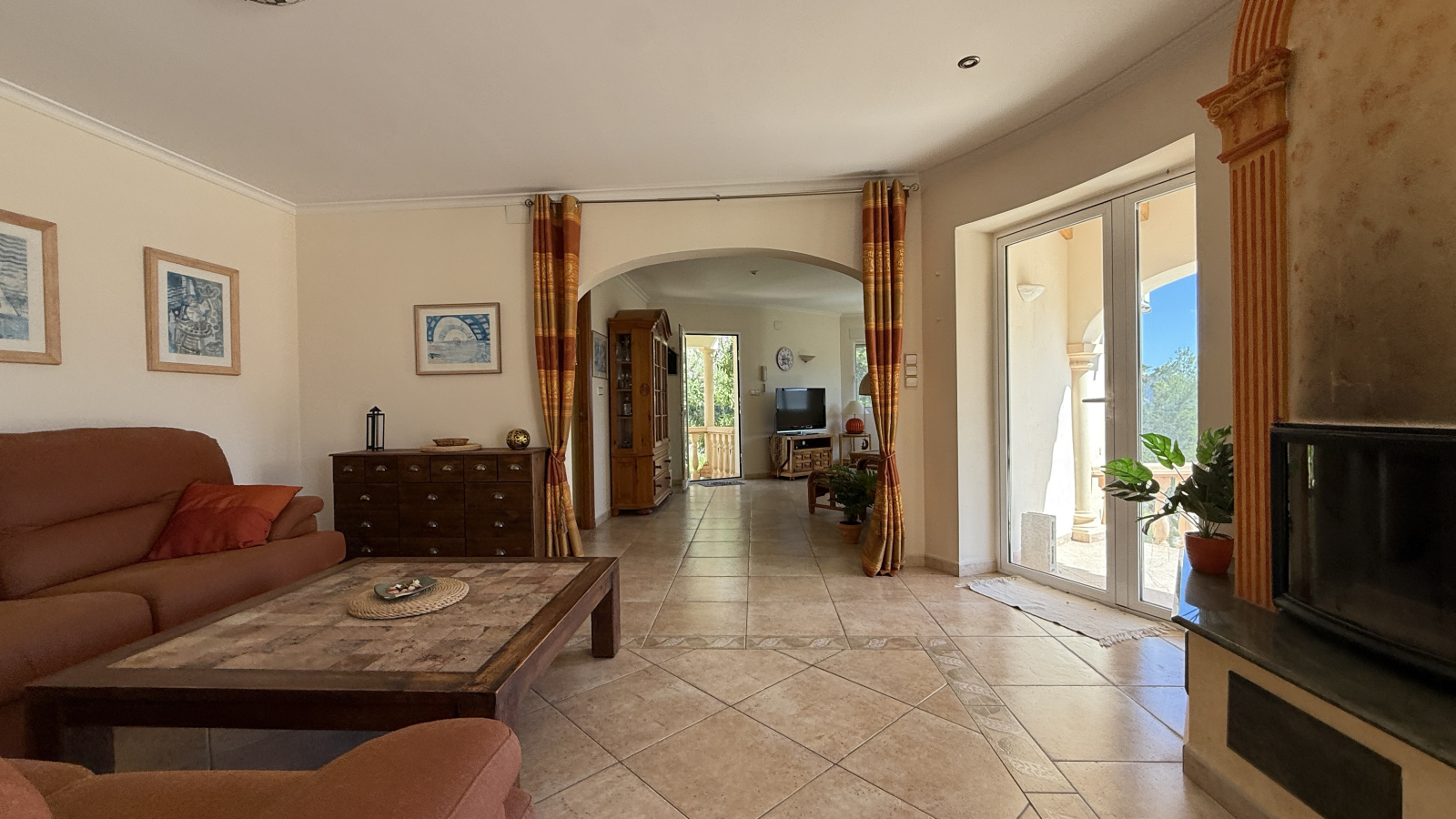Villa for sale in Pego