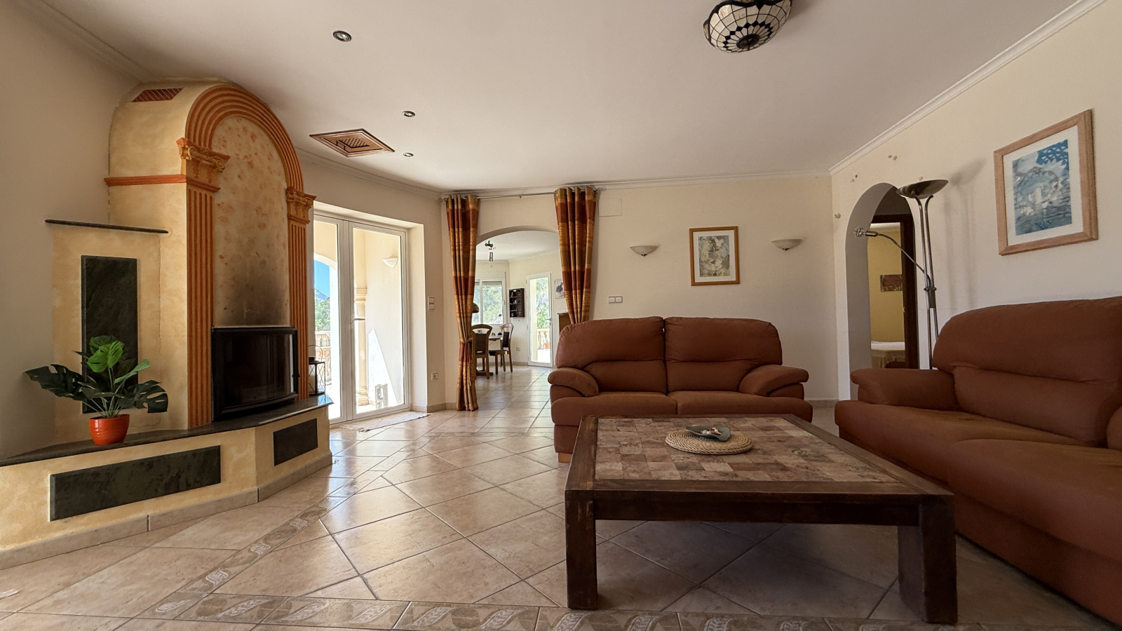 Villa for sale in Pego
