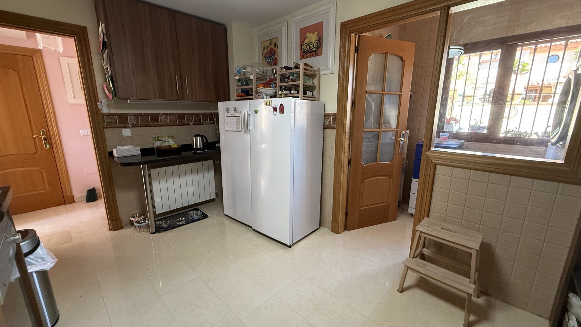 Villa for sale in Coín