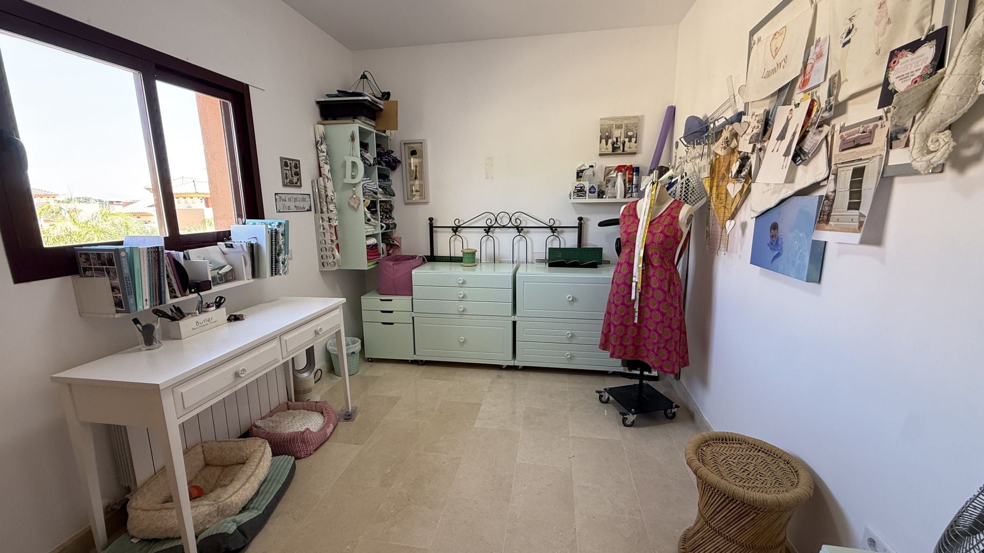 Villa for sale in Coín