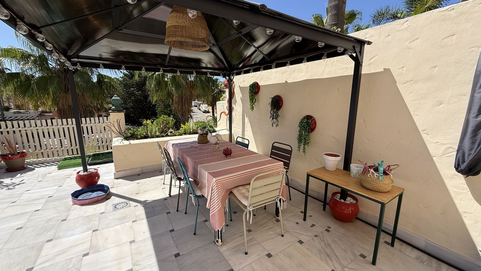 Villa for sale in Coín
