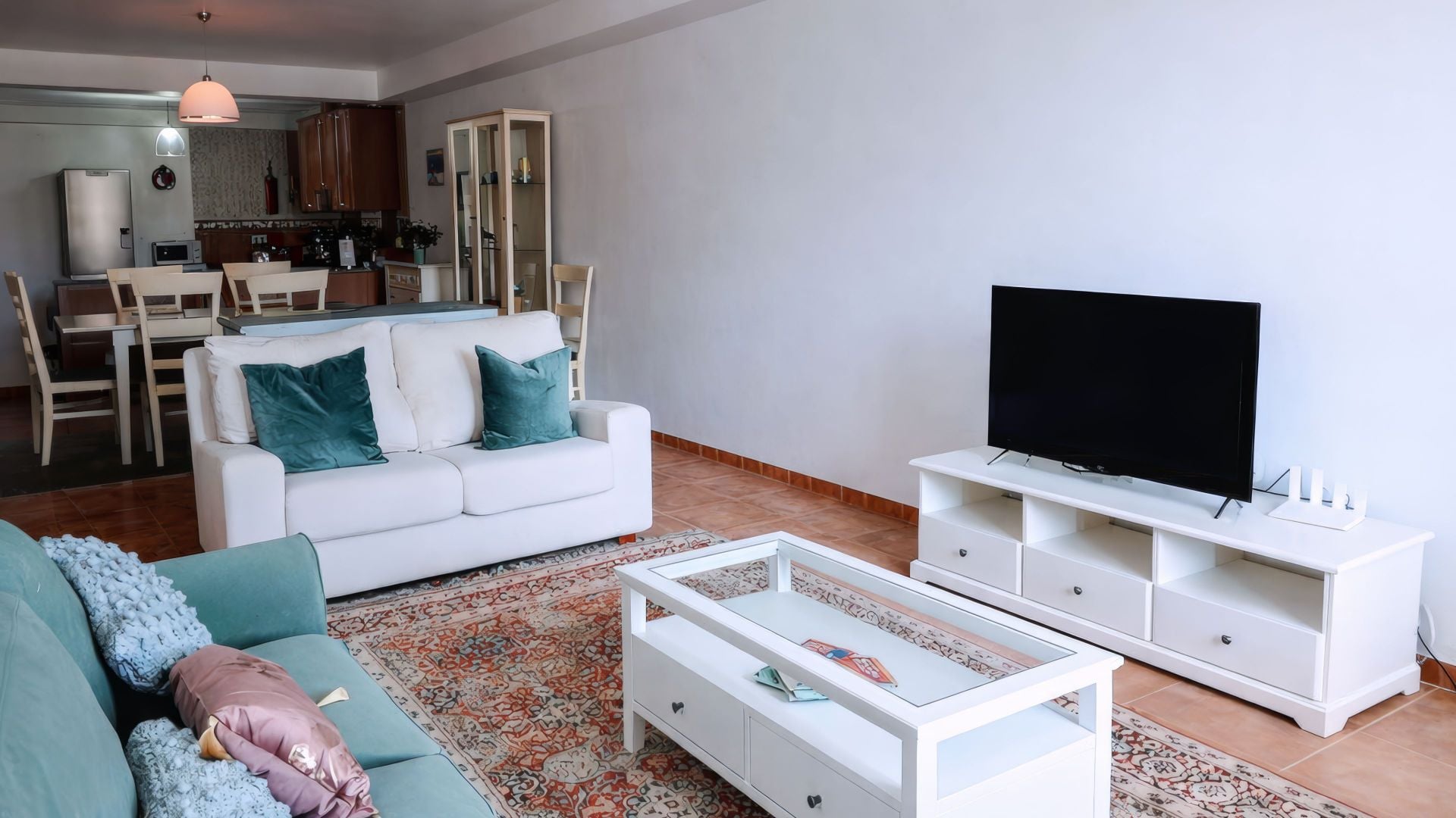 Villa for sale in Coín