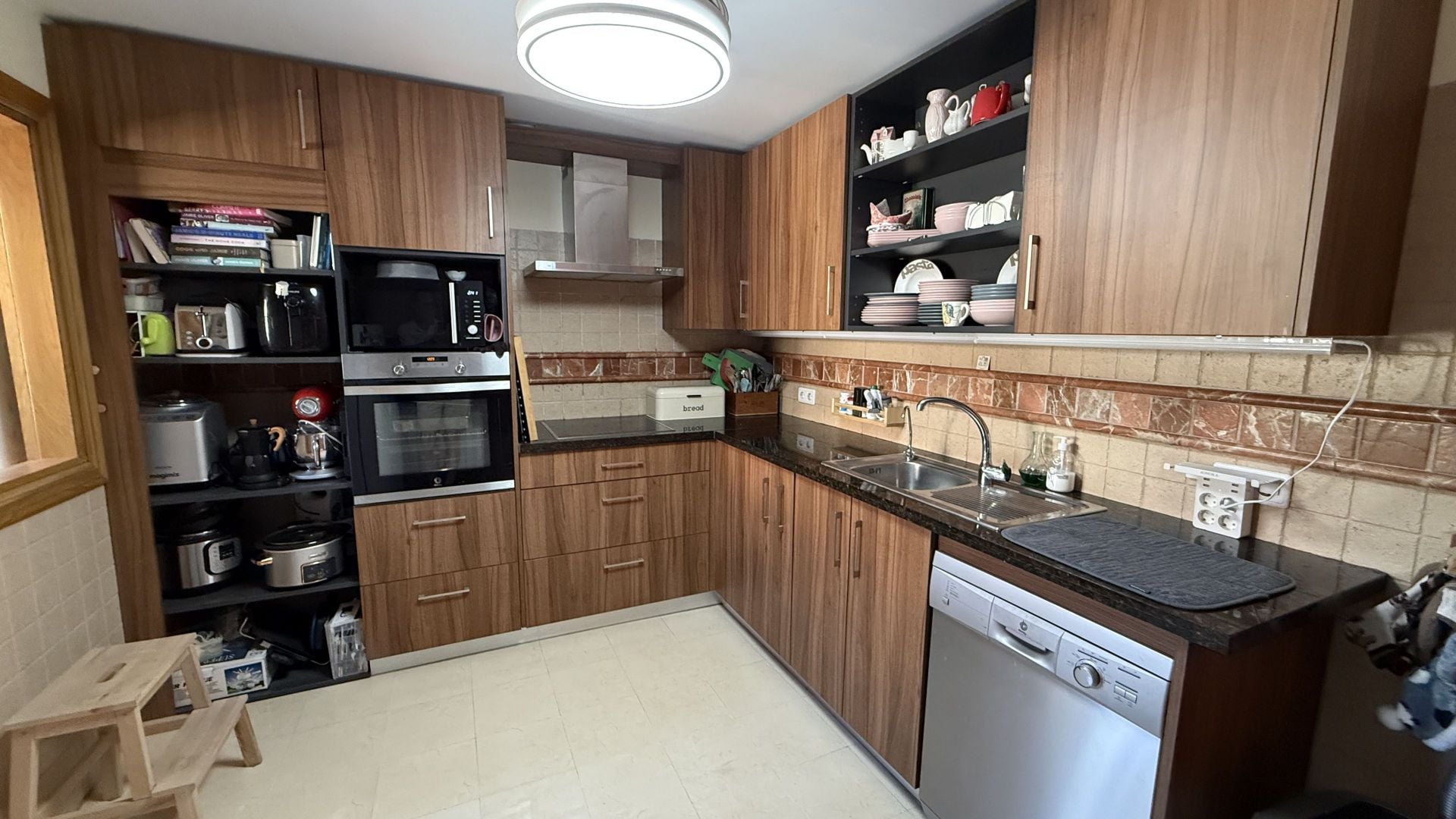 Villa for sale in Coín