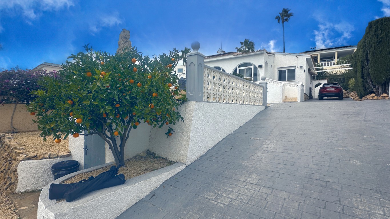 DP-61-SA-4910-1 Villa for sale in Alfaz del Pi