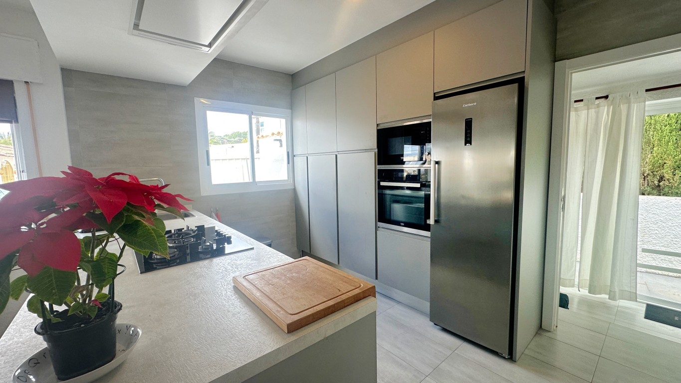 DP-61-SA-4910-9 Villa for sale in Alfaz del Pi