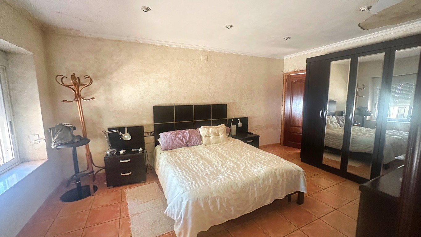 Villa for sale in Albir