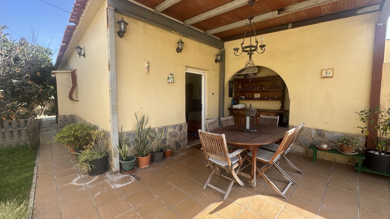 Villa for sale in Albir