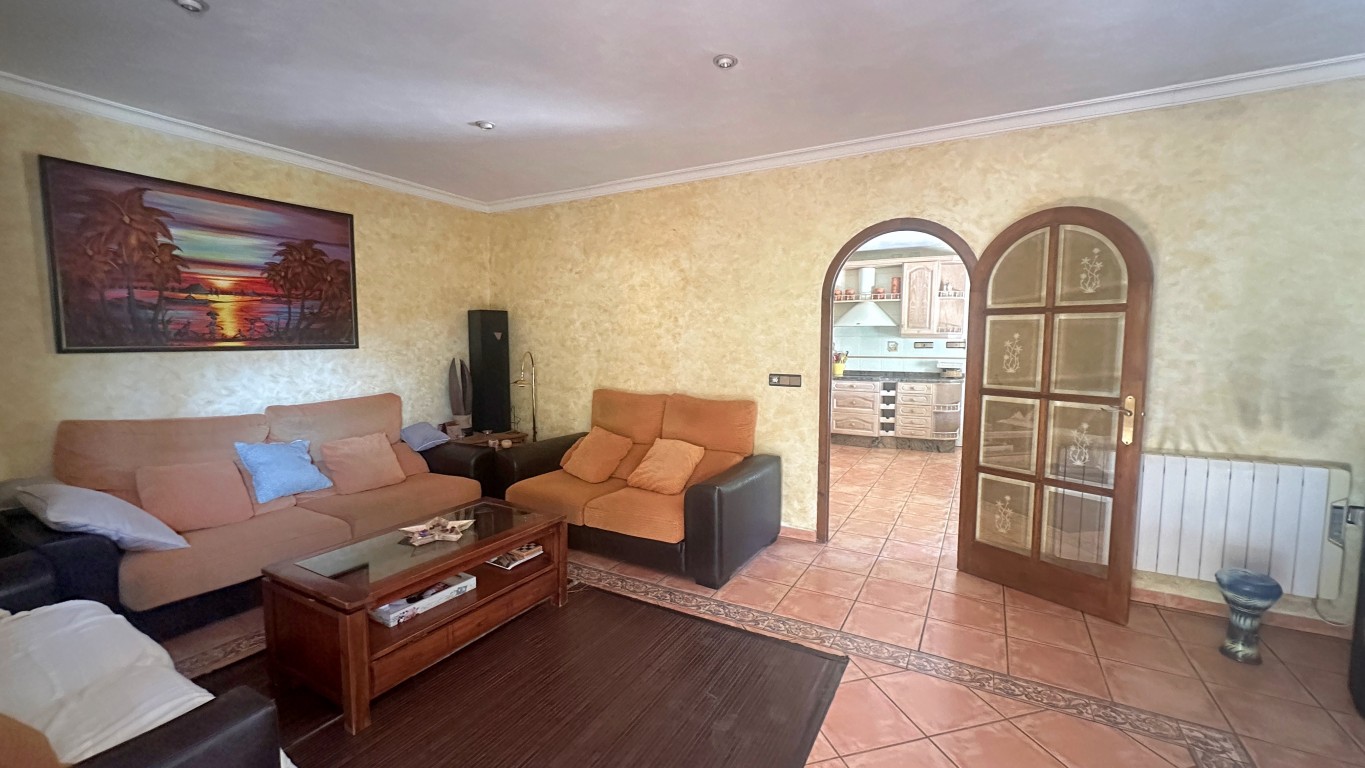 Villa for sale in Albir