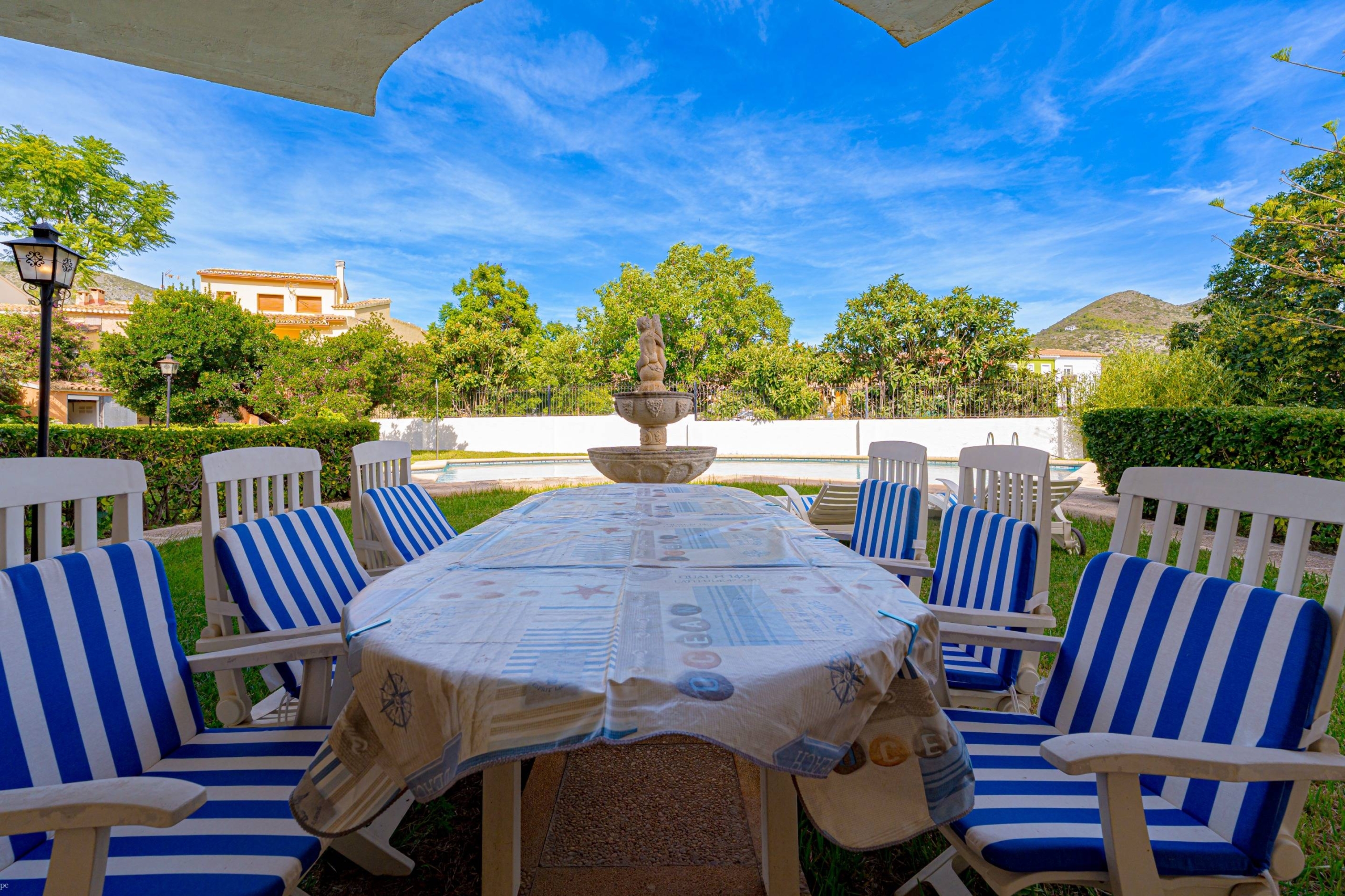 Villa for sale in Alcalali