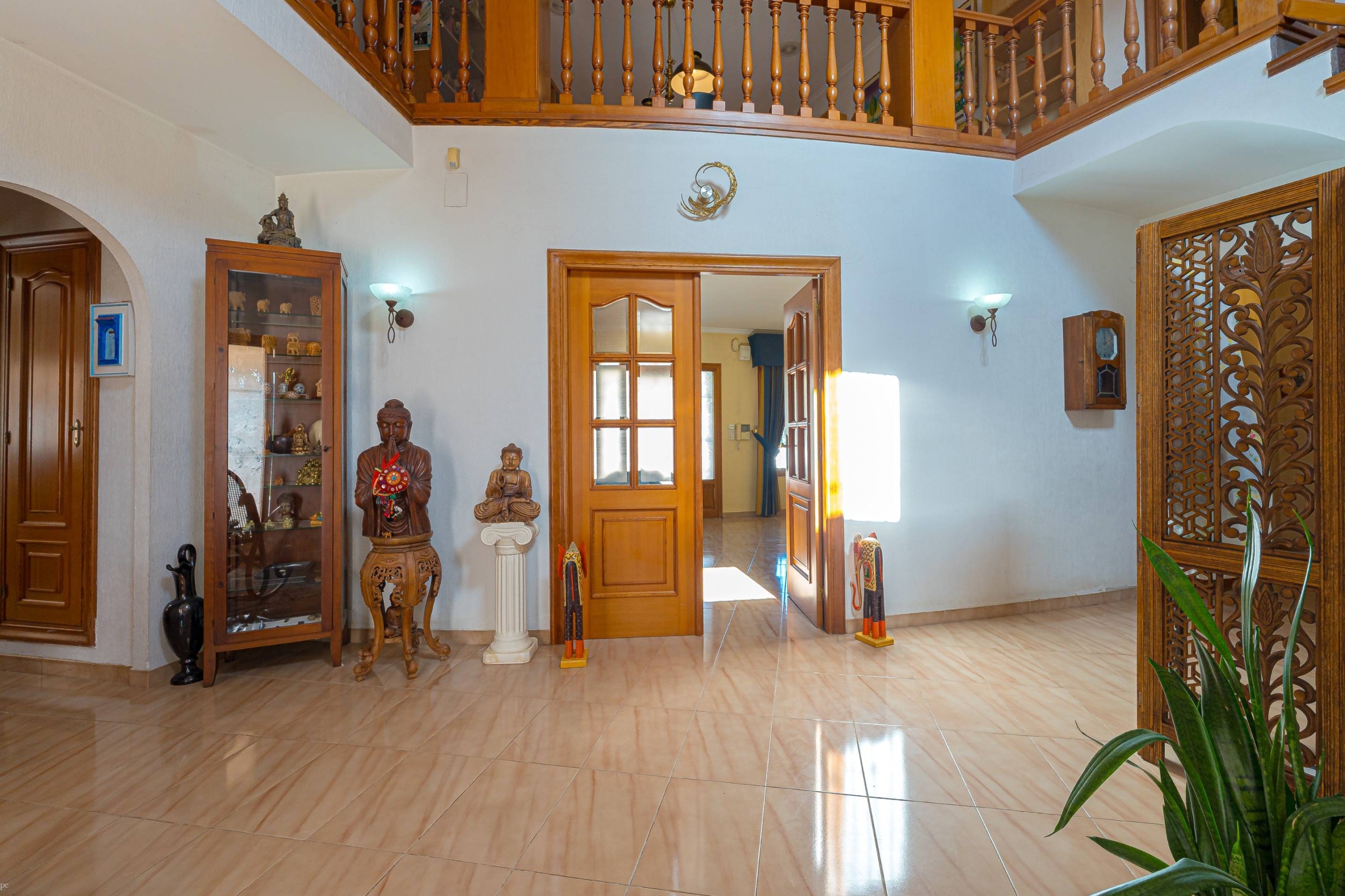 Villa for sale in Alcalali