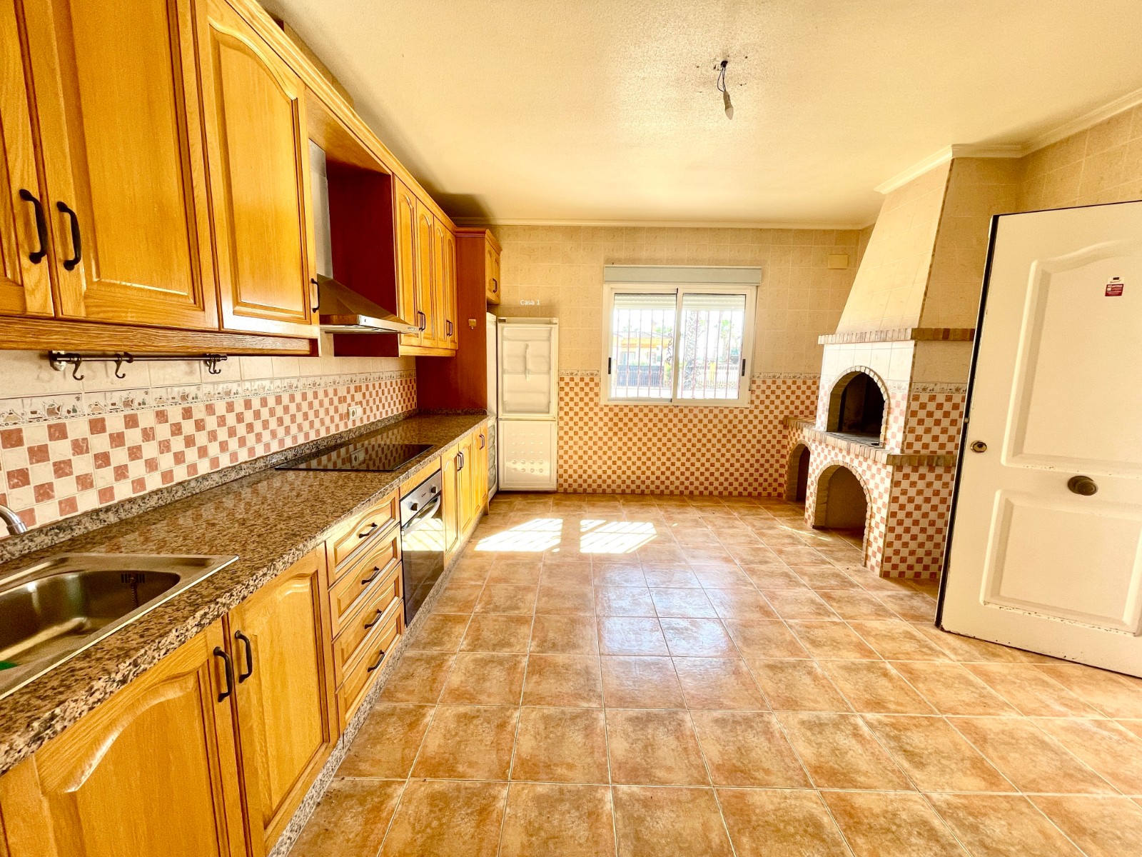 DP-75-SLS1600-3 Villa for sale in Catral