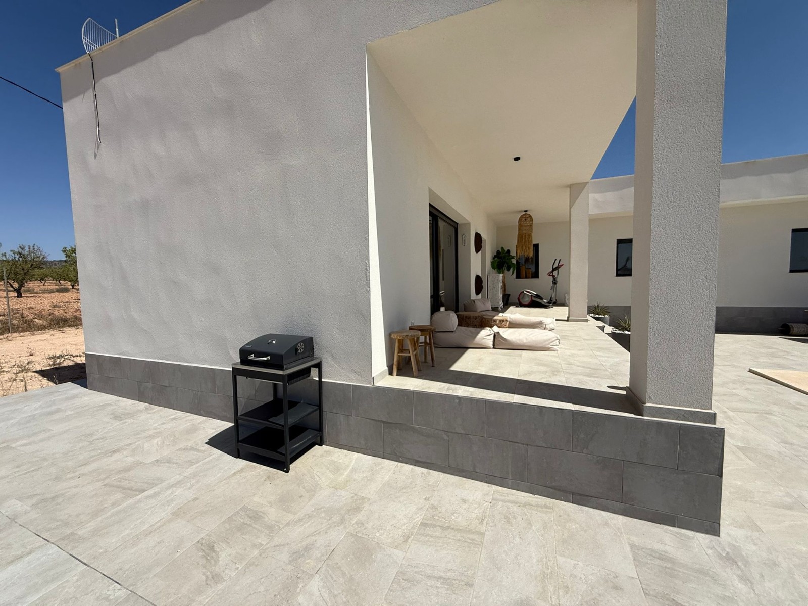 Villa for sale in Pinoso
