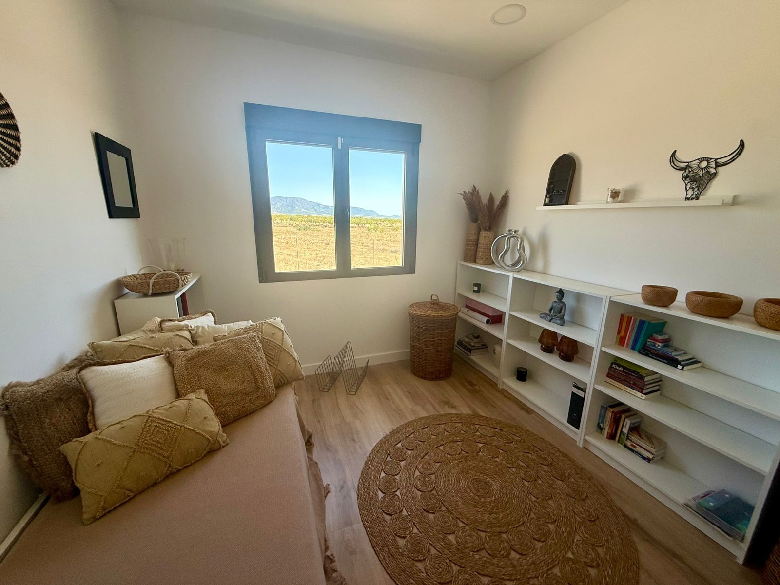 Villa for sale in Pinoso