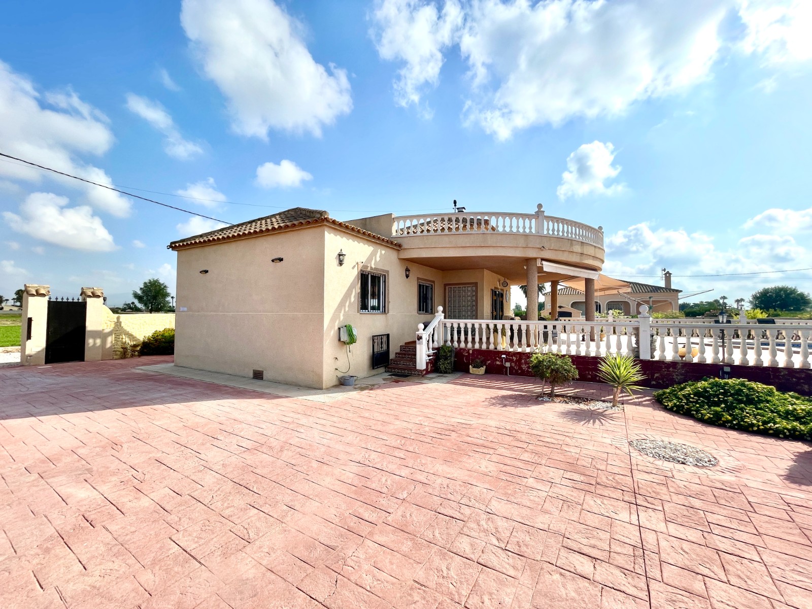 DP-75-SLS1603-12 Villa for sale in Catral