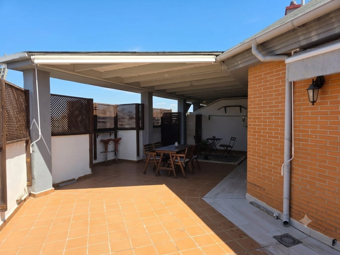 Duplex penthouse for sale in Valencia city – La Petxina