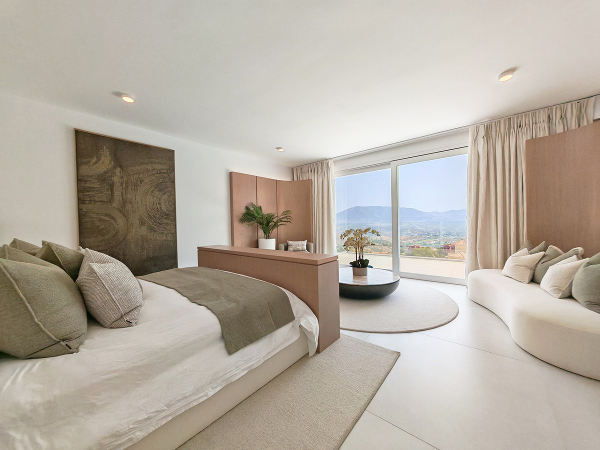 Villa for sale in La Mairena