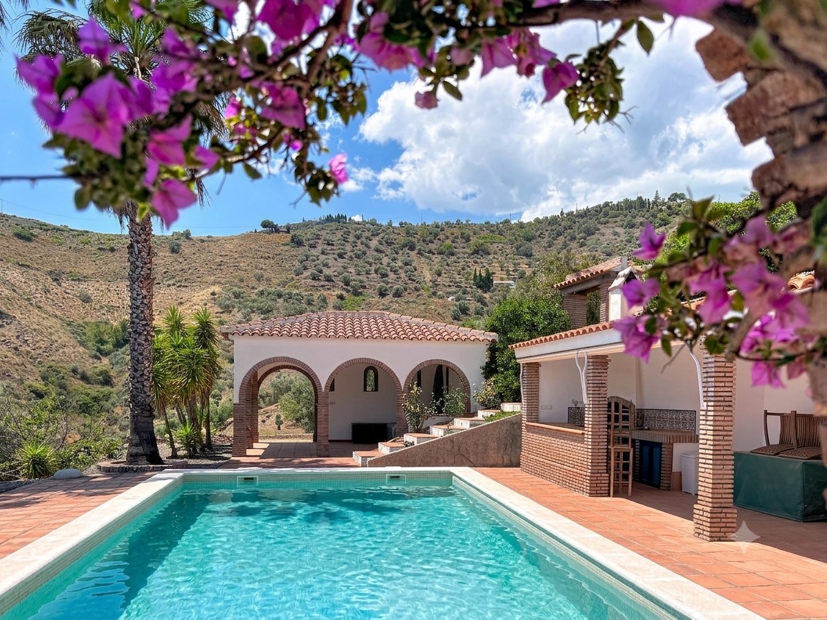 Villa for sale in Canillas de Albaida