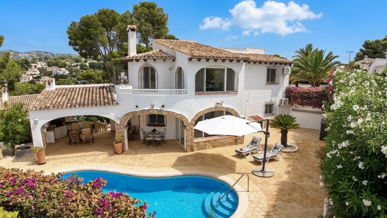 Villa for sale in Benissa