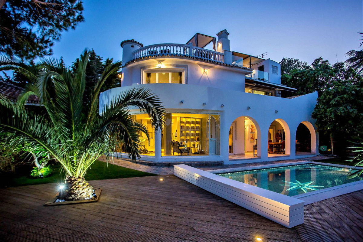 Villa for sale in Mijas Costa
