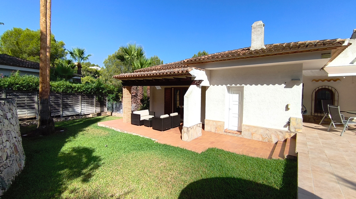 Villa for sale in La Sella Golf Resort
