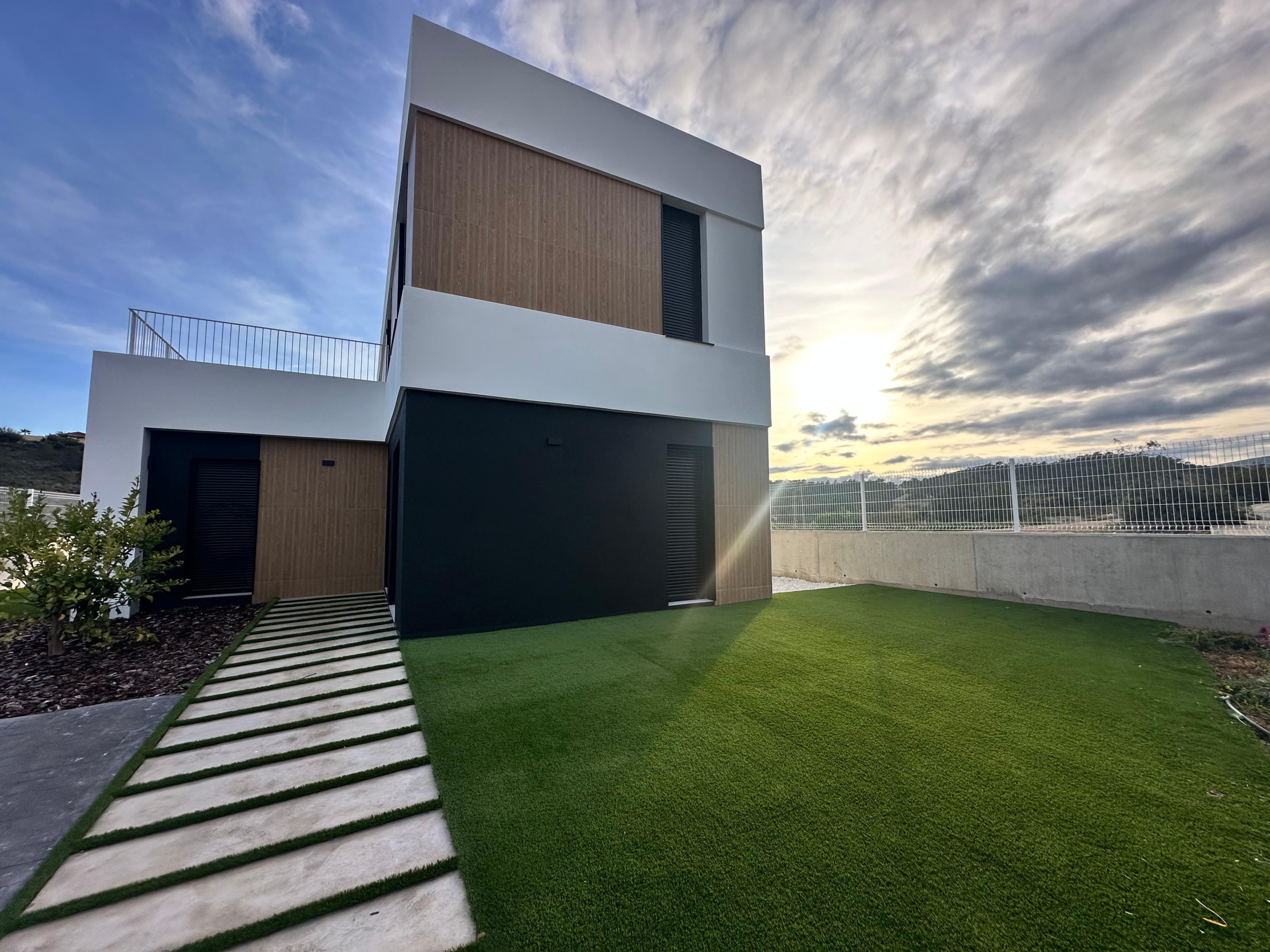DP-100-22375631-01-7 New build Villa for sale in Finestrat