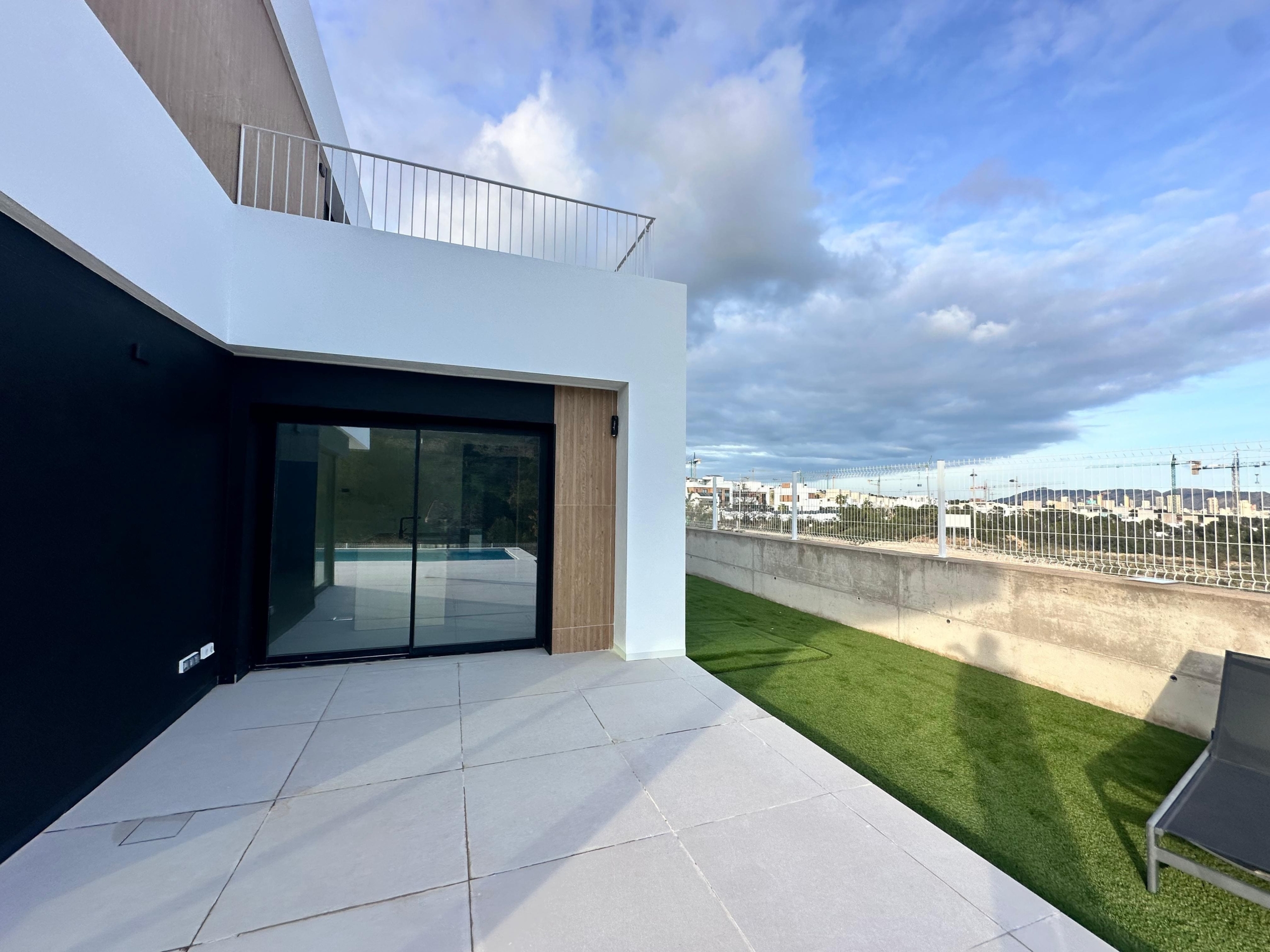 DP-100-22375631-01-8 New build Villa for sale in Finestrat