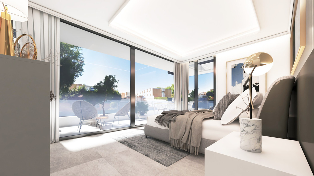 Villa for sale in Benalmadena