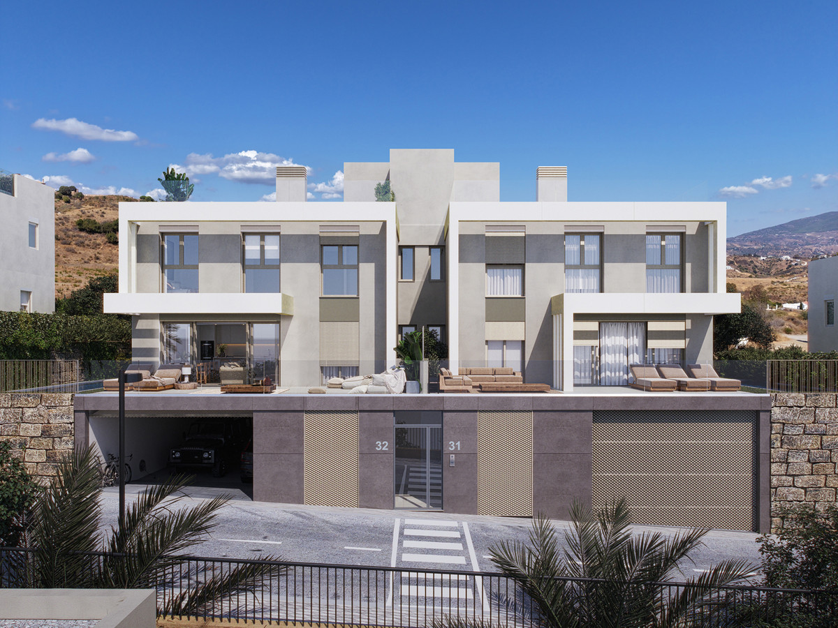Villa for sale in Calanova Golf