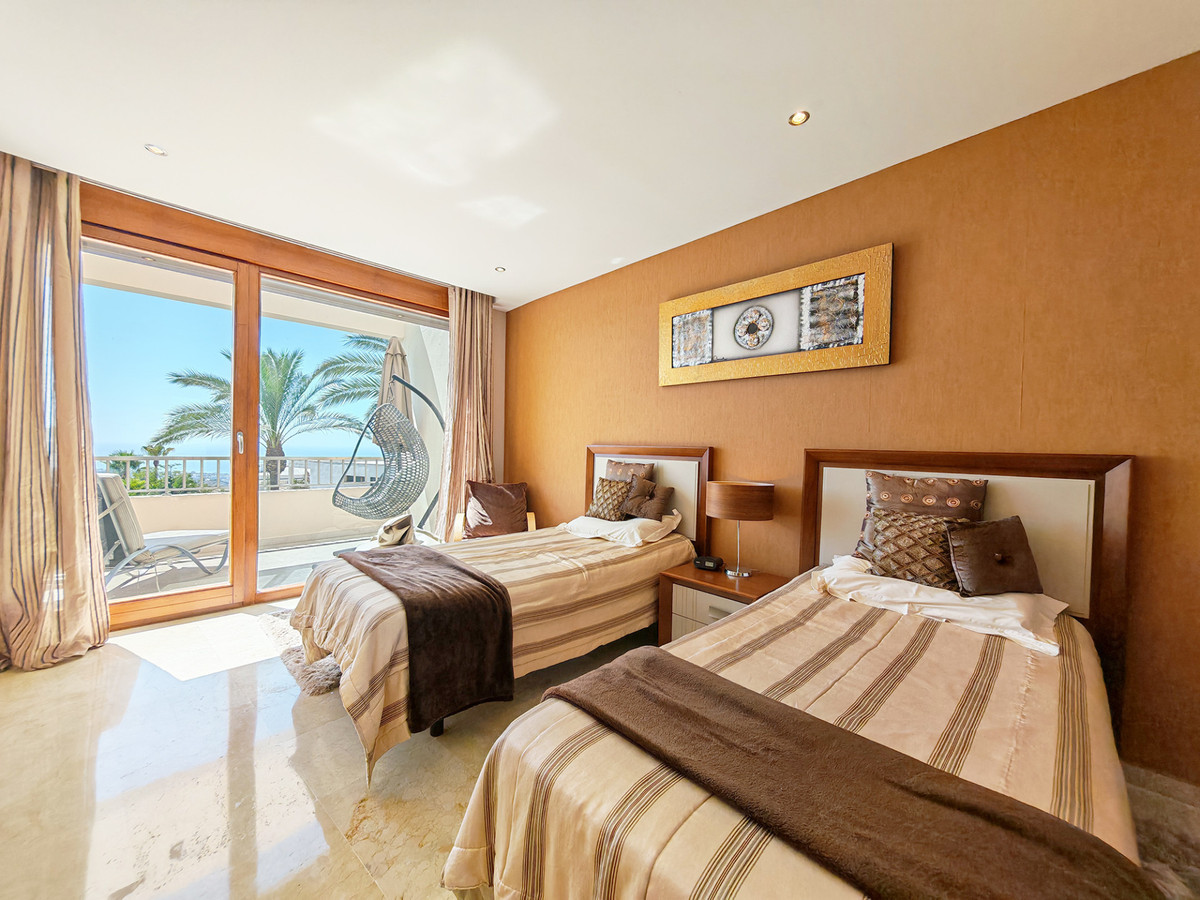 DP-12-R5455651-10 Apartment for sale in Altos de los Monteros