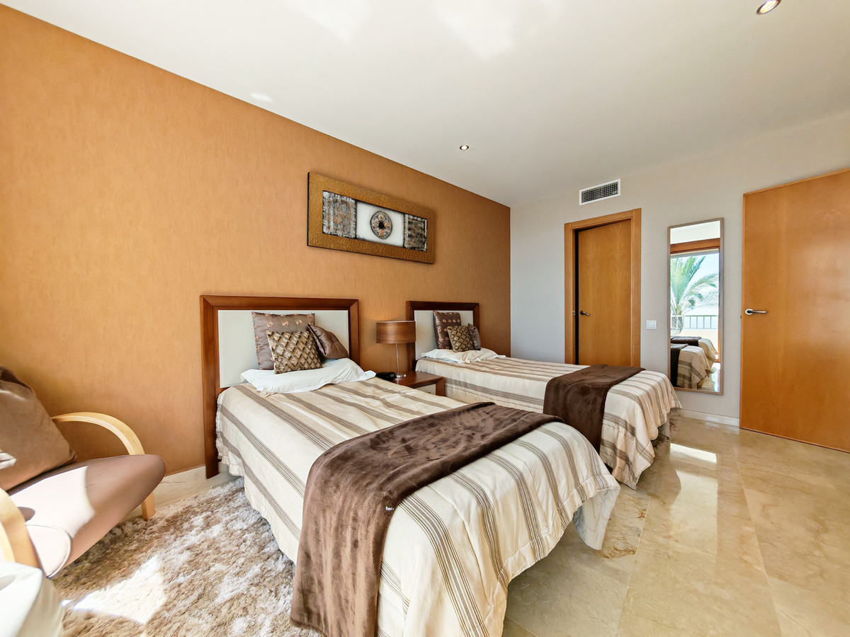 DP-12-R5455651-11 Apartment for sale in Altos de los Monteros