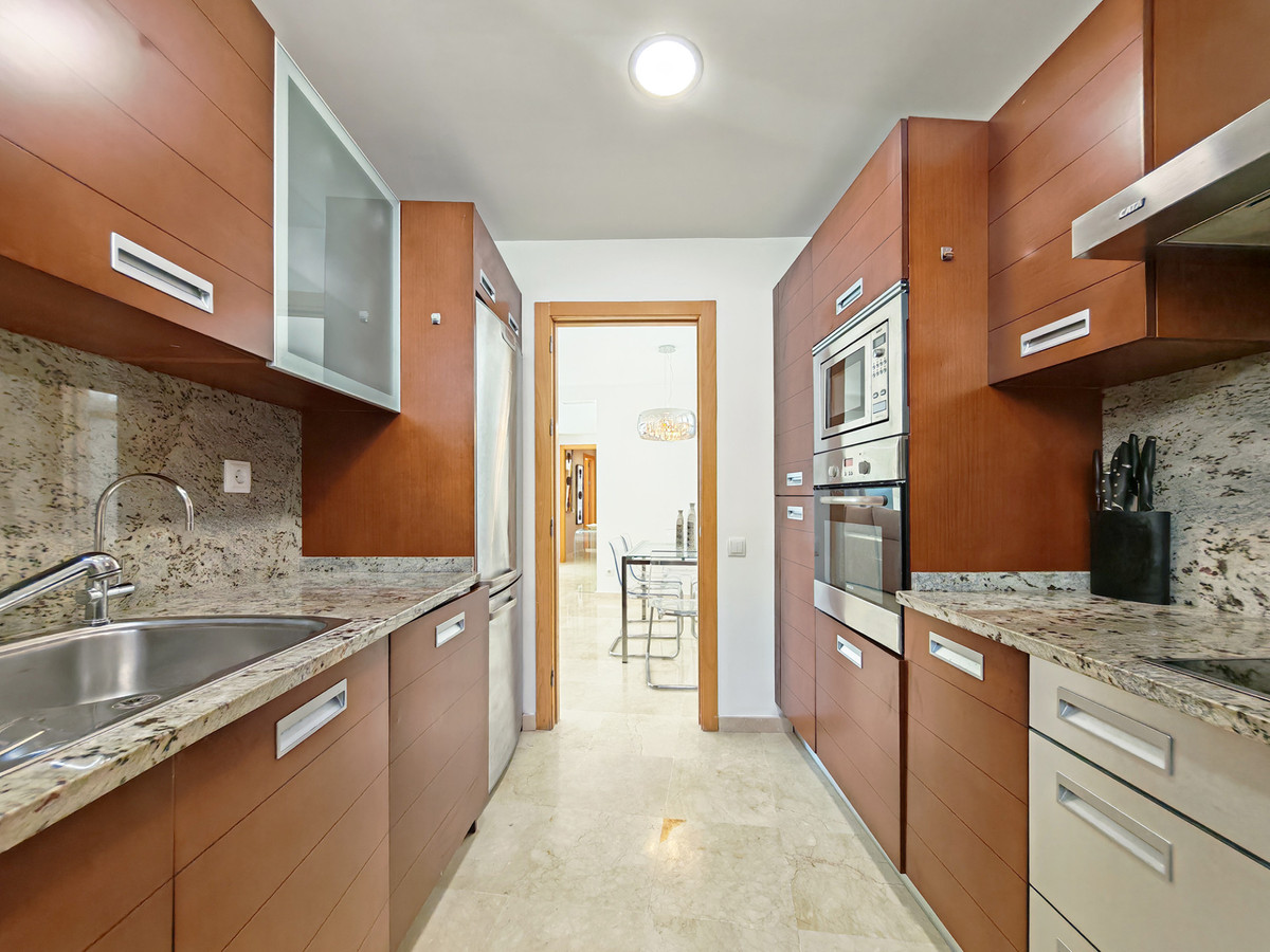 DP-12-R5455651-5 Apartment for sale in Altos de los Monteros
