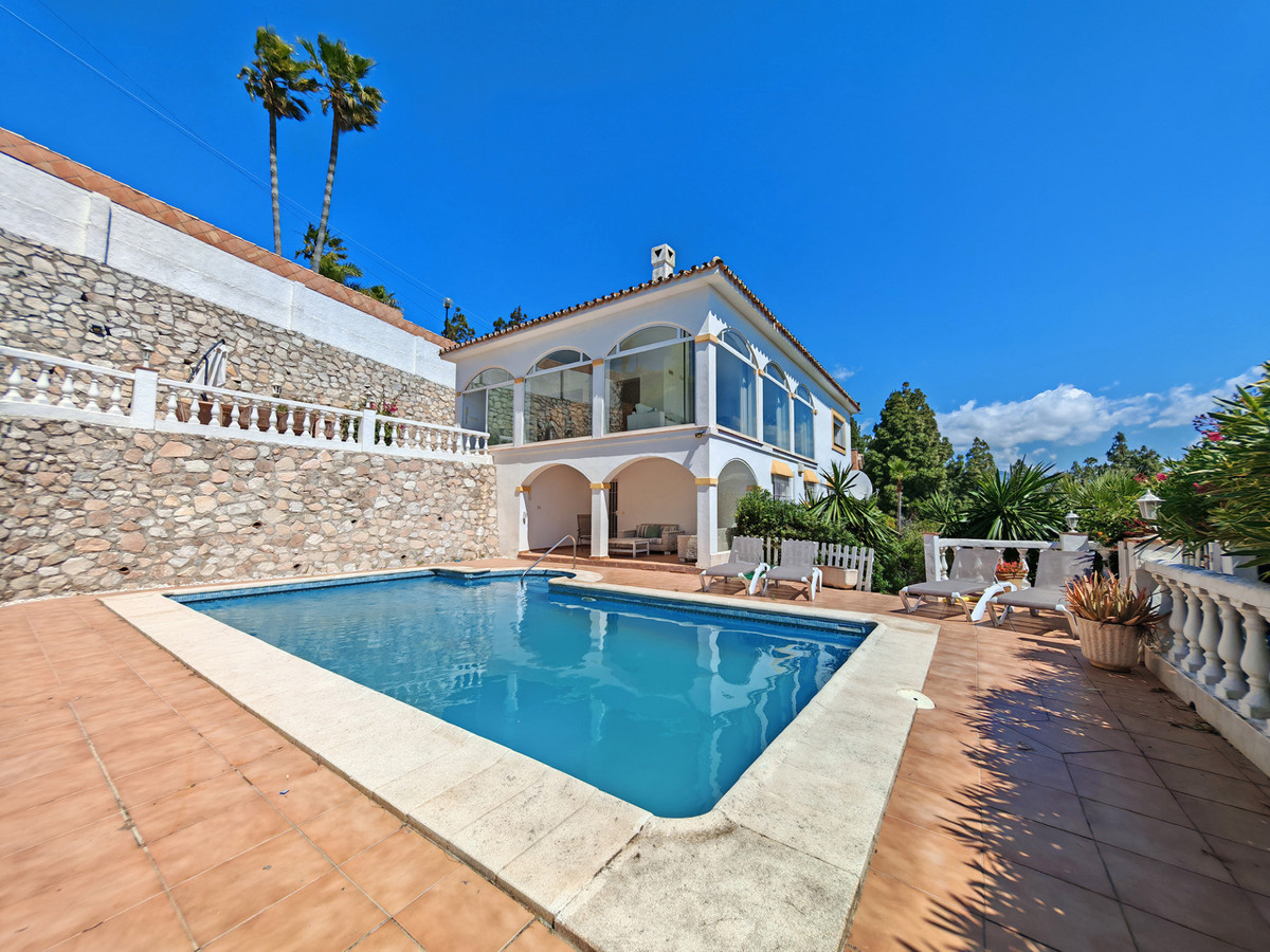 DP-12-R5461585-1 Villa for sale in El Chaparral