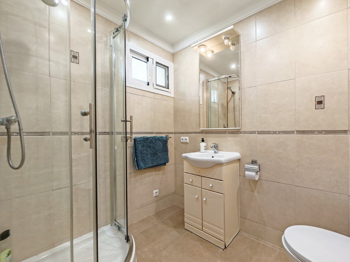 DP-12-R5461585-16 Villa for sale in El Chaparral