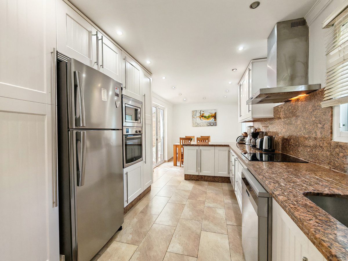 DP-12-R5461585-6 Villa for sale in El Chaparral