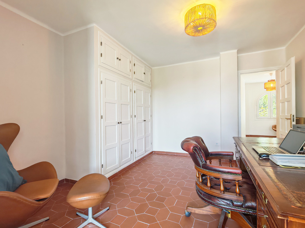 Townhouse for sale in Altos de los Monteros