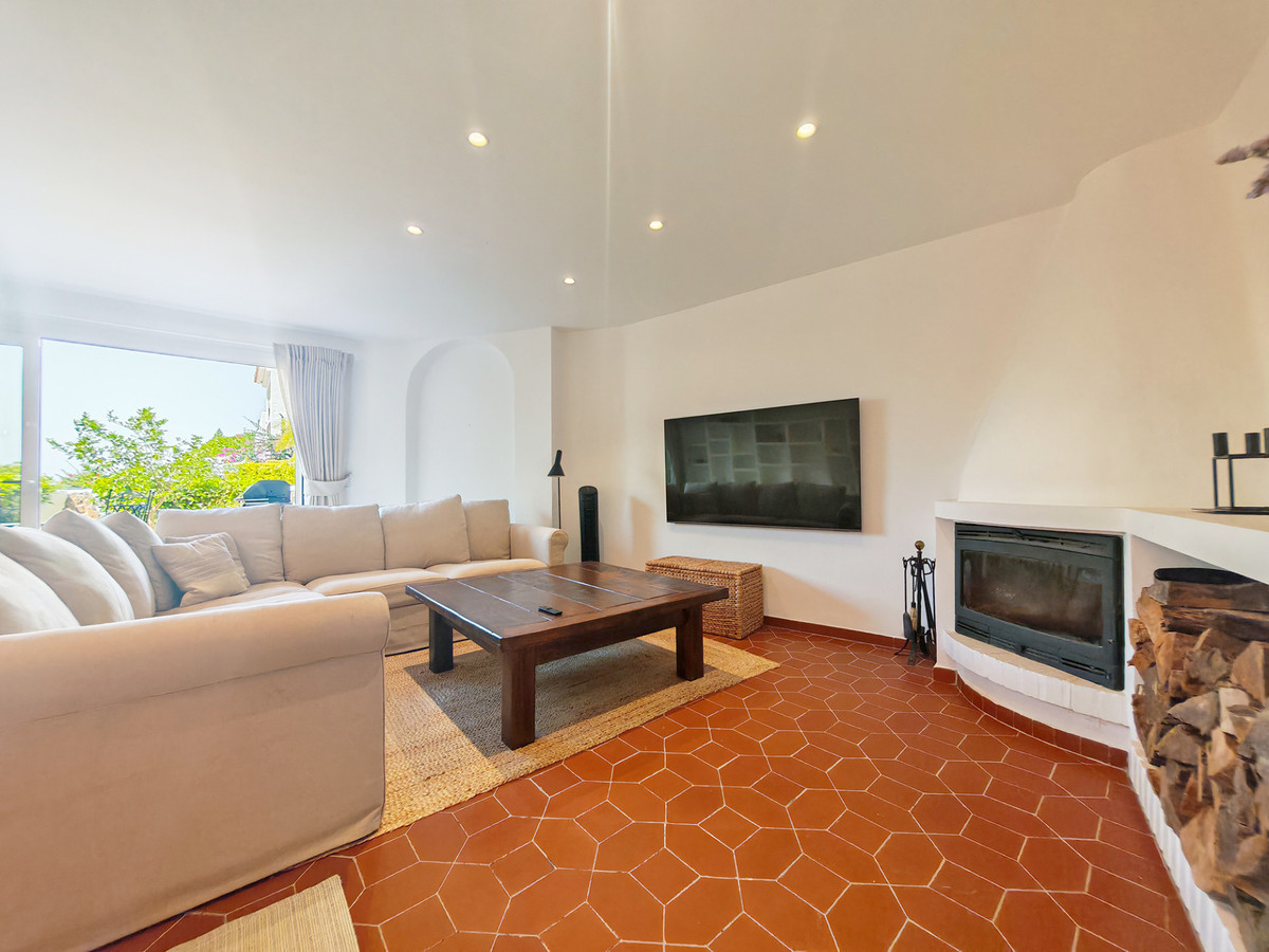 Townhouse for sale in Altos de los Monteros