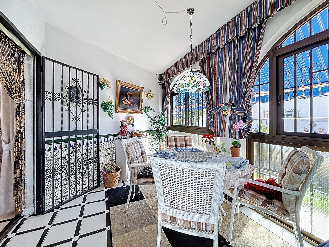 DP-26-6258-15 Villa for sale in Mezquitilla