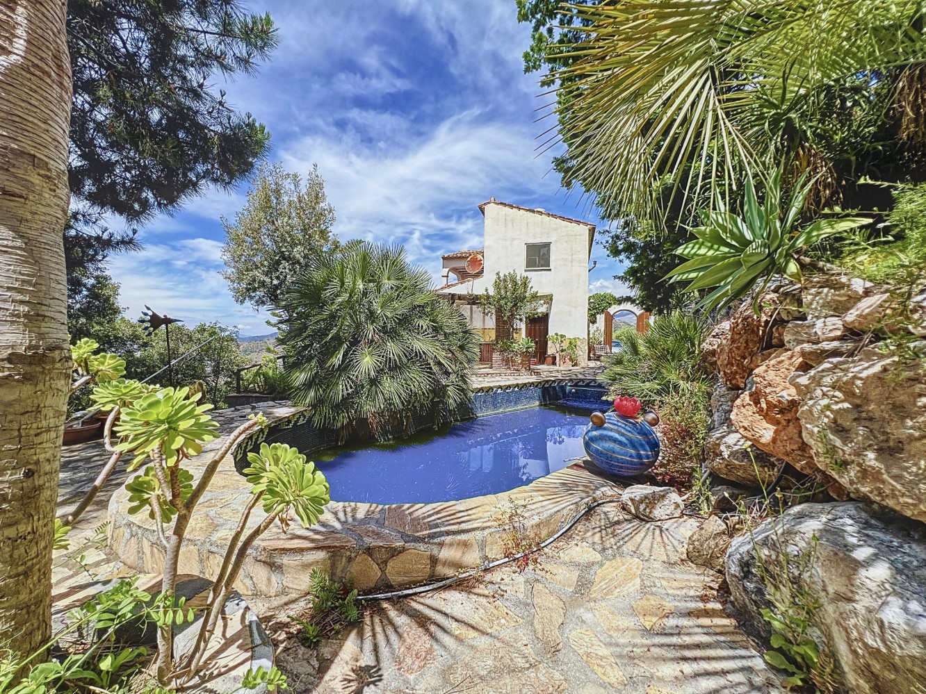 DP-26-6329-2 Villa for sale in Sayalonga