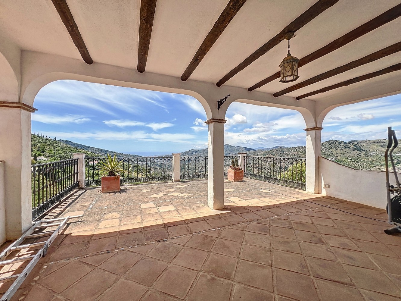 DP-26-6329-4 Villa for sale in Sayalonga
